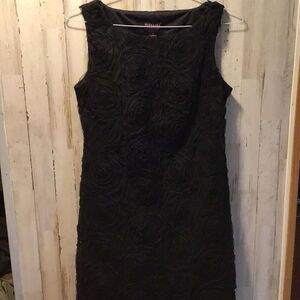 Dress Signature by Robbie bee size 6